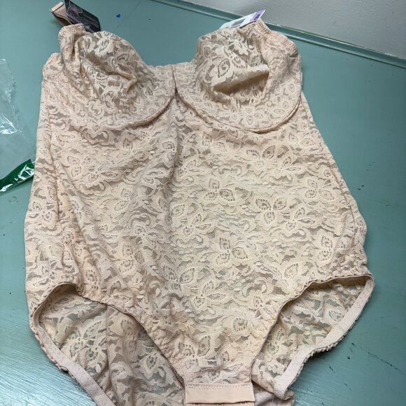 Bali Shapewear size 40D Full Bodysuit - NWT - Picture 1 of 7
